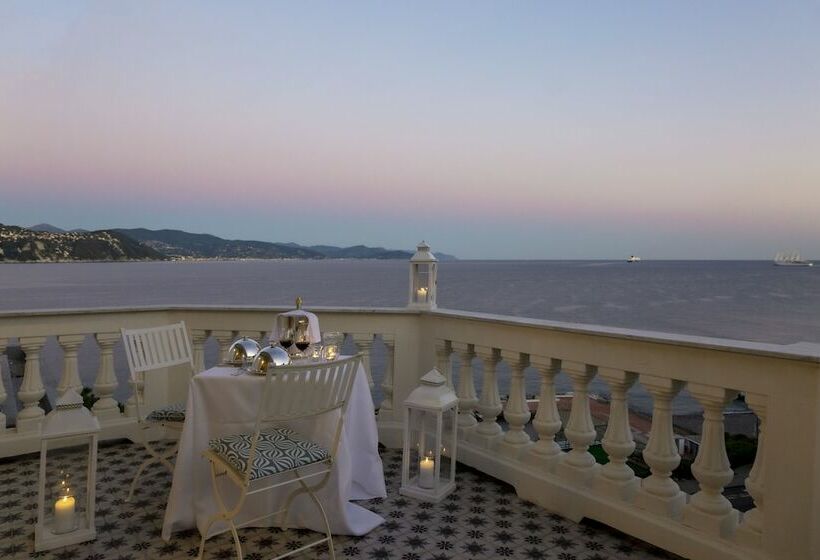 סוויטת דלוקס נוף לים, Grand Hotel Miramare