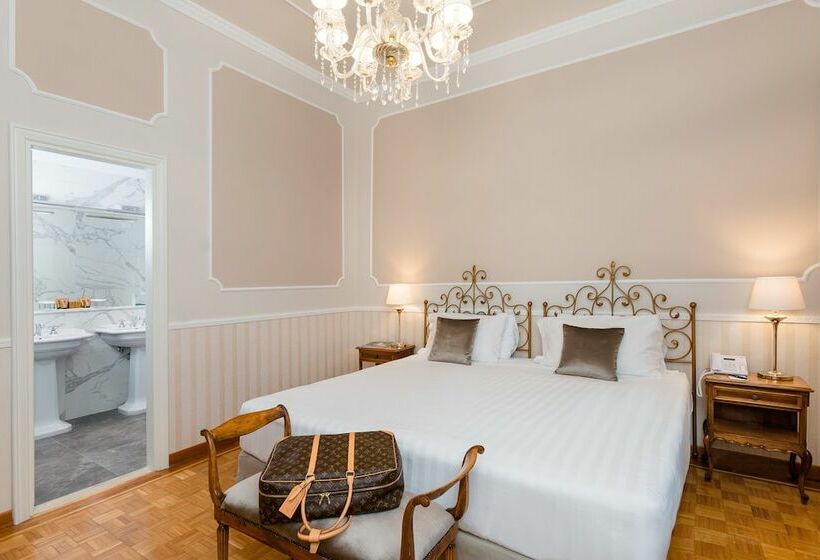 Deluxe Room Sea View, Grand Hotel Miramare