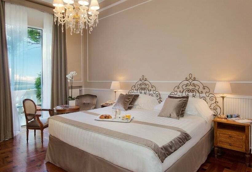 חדר דלוקס נוף לים, Grand Hotel Miramare