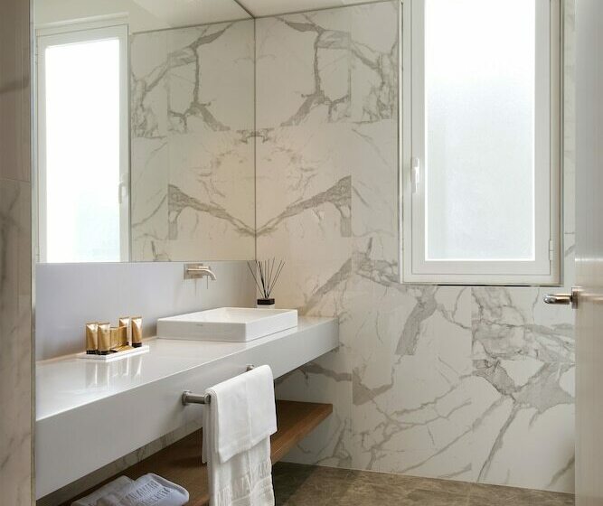 סוויטת ג'וניור עם נוף לפארק, Grand Hotel Miramare