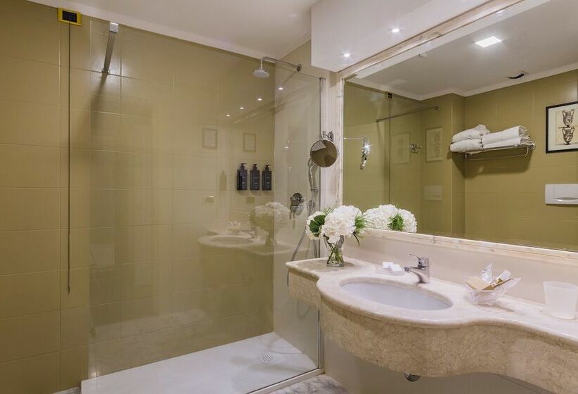 Номер Deluxe, Grand Hotel Villa Politi