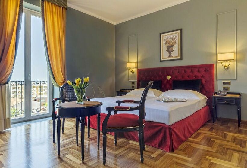 חדר סטנדרט לשלושה, Grand Hotel Villa Politi