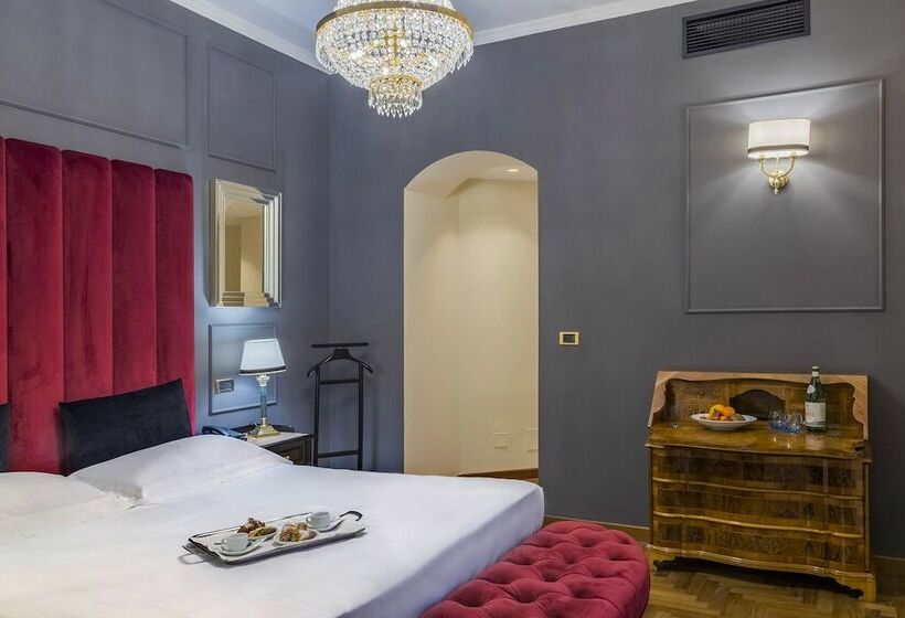 סוויטה, Grand Hotel Villa Politi