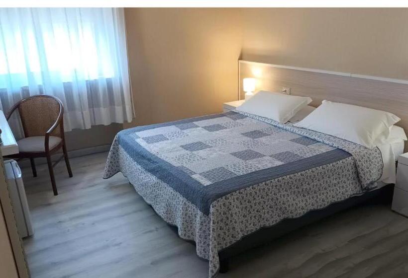 اتاق سوپریور, Al Sant Andrea