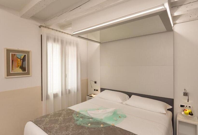 اتاق سوپریور, Unahotels Ala Venezia Adults 16