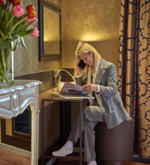 اتاق لوکس, Unahotels Ala Venezia Adults 16