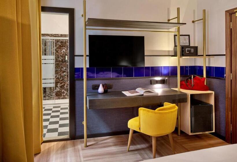 اتاق لوکس, Unahotels Ala Venezia Adults 16