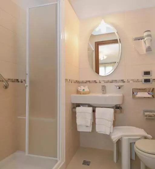 اتاق کلاسیک یک تخته, Unahotels Ala Venezia Adults 16