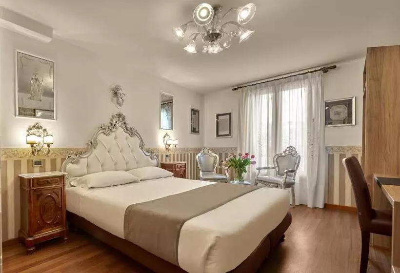 اتاق کلاسیک, Unahotels Ala Venezia Adults 16
