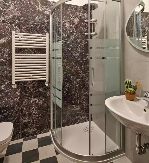 اتاق کلاسیک, Unahotels Ala Venezia Adults 16
