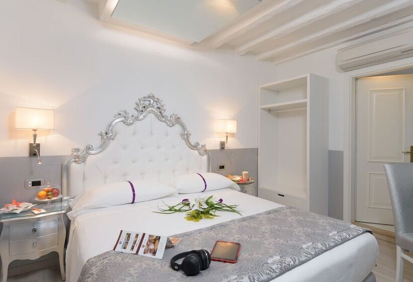 اتاق کلاسیک, Unahotels Ala Venezia Adults 16