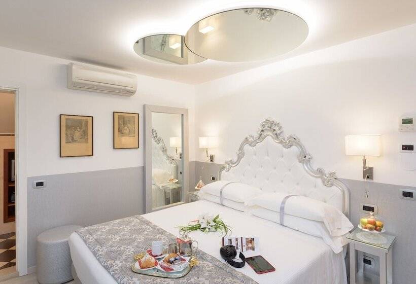 اتاق لوکس, Unahotels Ala Venezia Adults 16