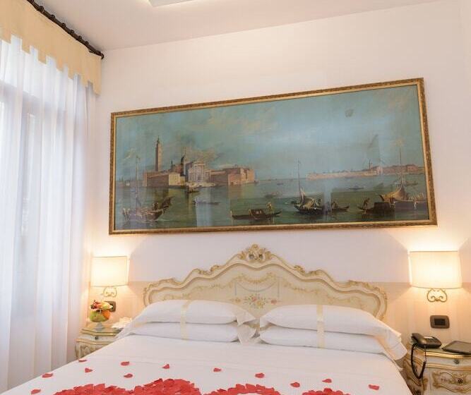 اتاق لوکس, Unahotels Ala Venezia Adults 16