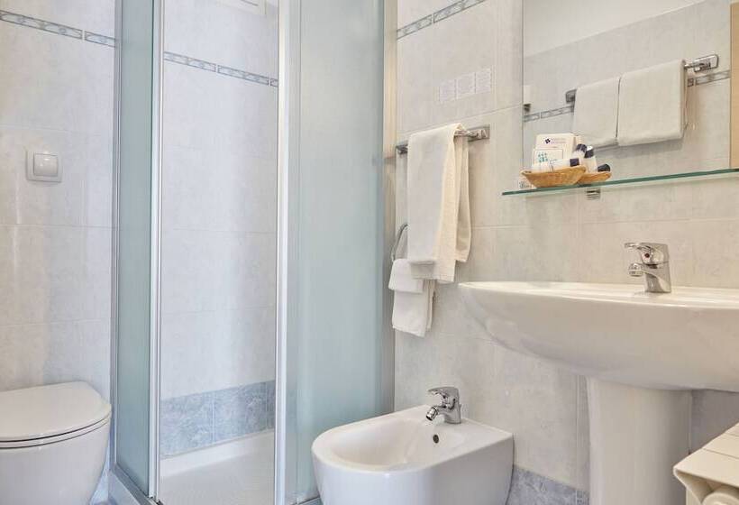 Номер Стандарт Трехместный, Albergo Celeste