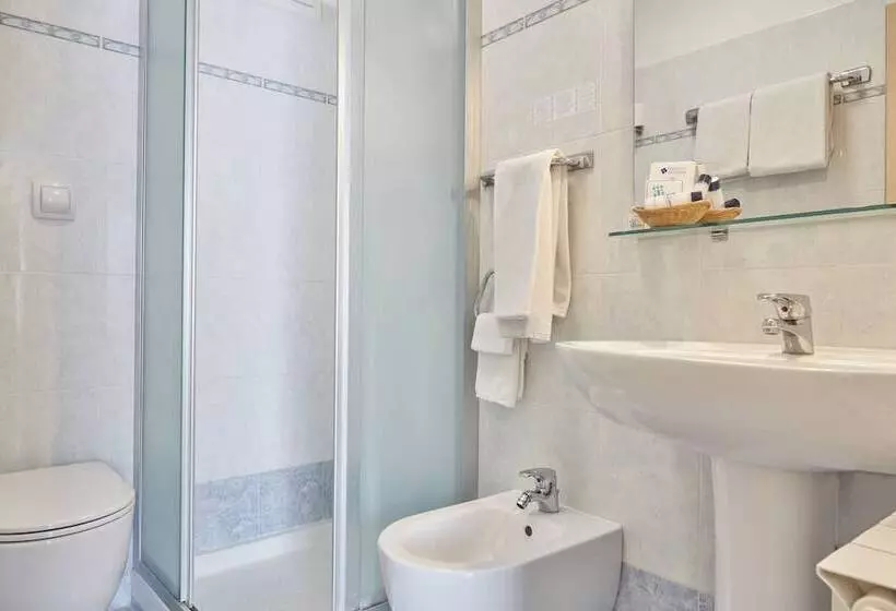 اتاق استاندارد سه نفره, Albergo Celeste