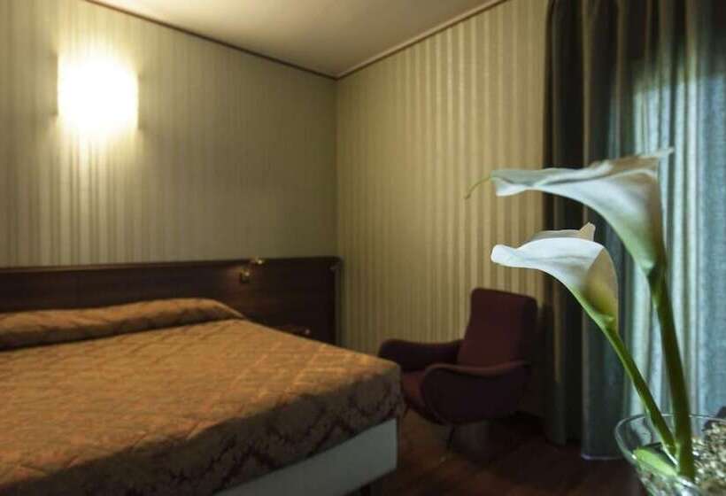 اتاق استاندارد, Albergo Miramonti