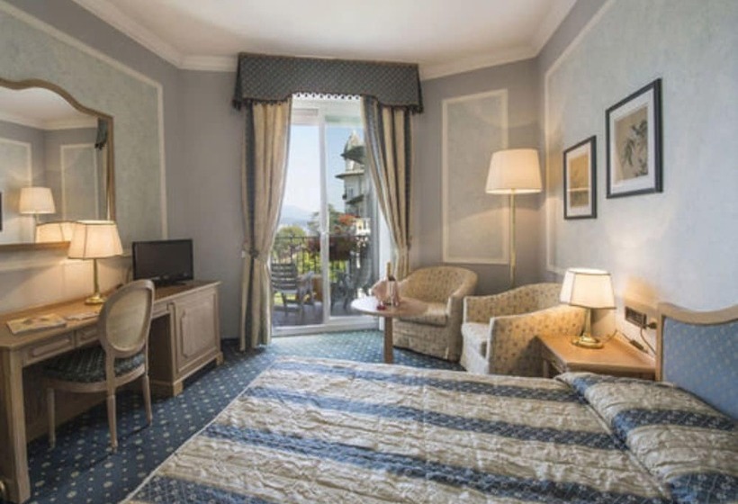 غرفة ديلوكس, Astoria