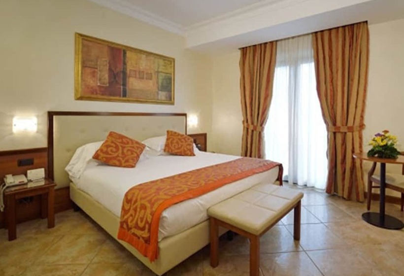 Chambre Supérieure, Athena