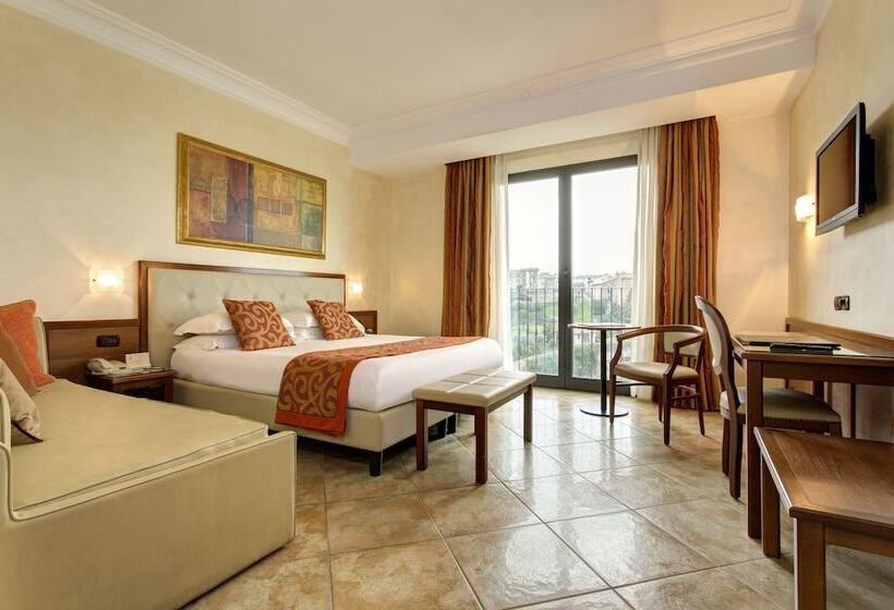 Chambre Executive, Athena