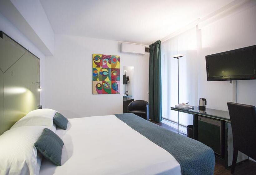 اتاق لوکس, Buonconsiglio