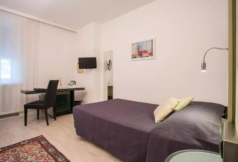 اتاق استاندارد یک نفره, Buonconsiglio