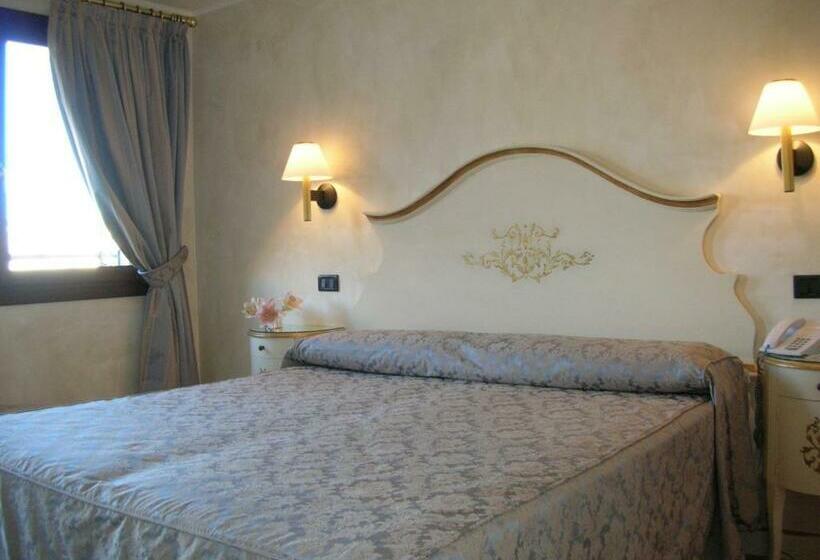 Habitació Superior, Carlton Capri