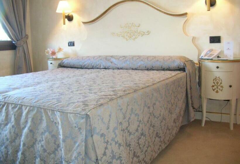 Habitació Superior, Carlton Capri