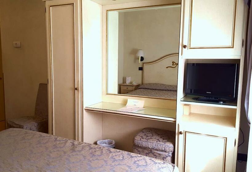 Habitació Superior, Carlton Capri