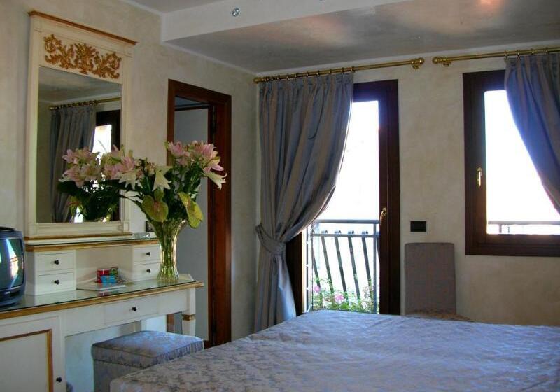 Habitació Superior, Carlton Capri