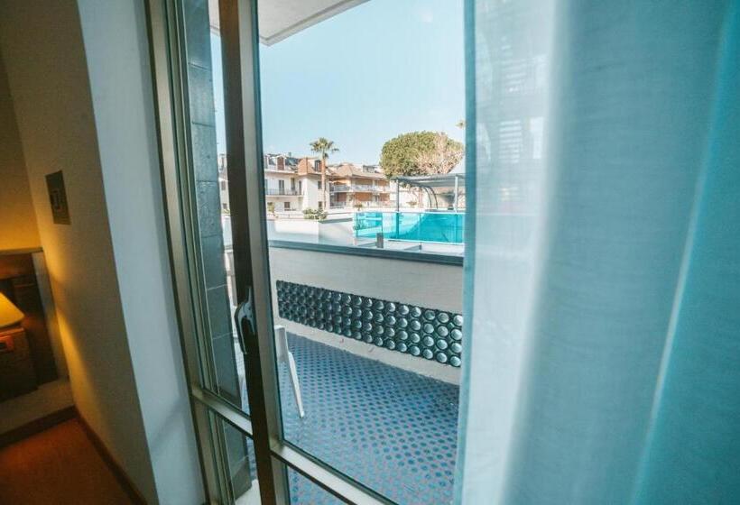 스탠다드 룸 측면 바다 전망, Continental