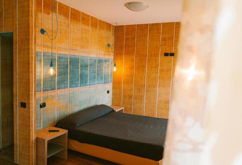 수피리어 패밀리 룸, Continental