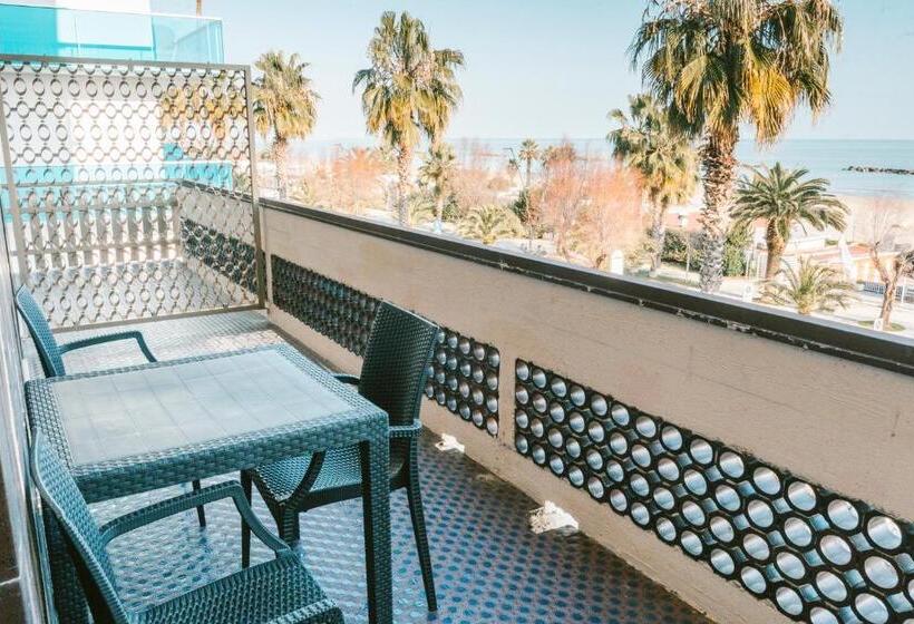 수피리어 패밀리 룸, Continental