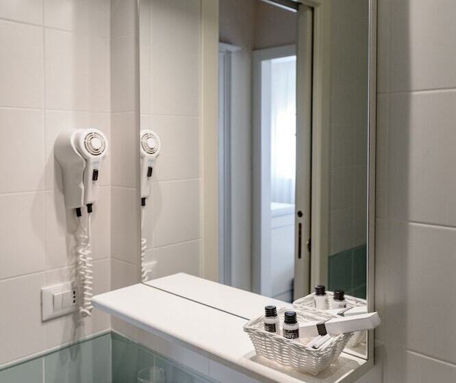 Habitación Estándar, Continental