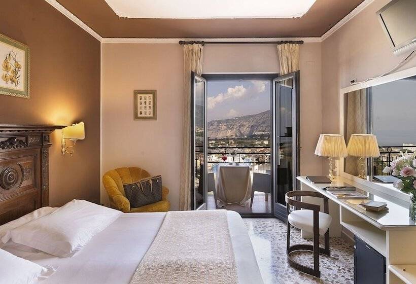 클래식 4인 룸, Cristina