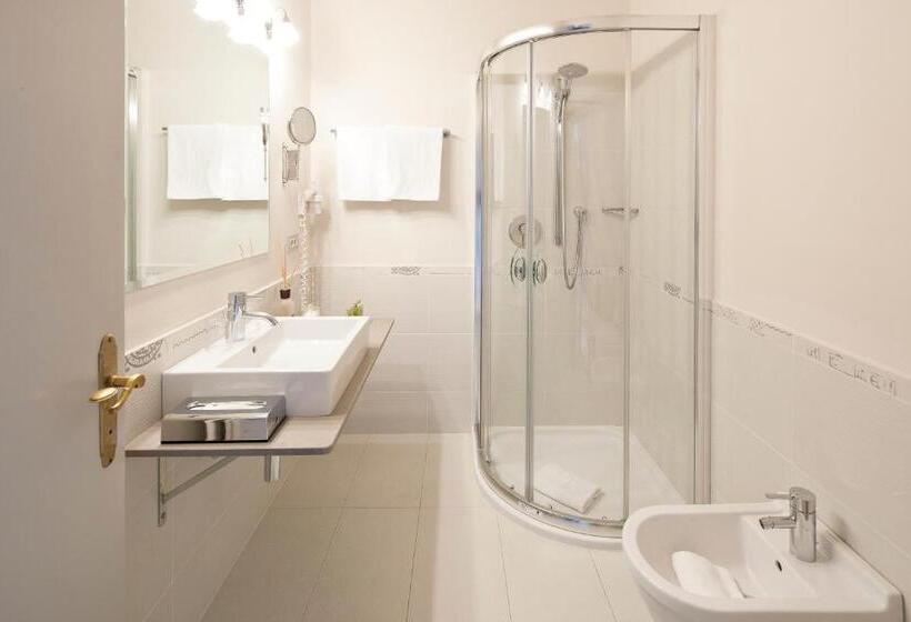 エコノミールーム, Küglerhof