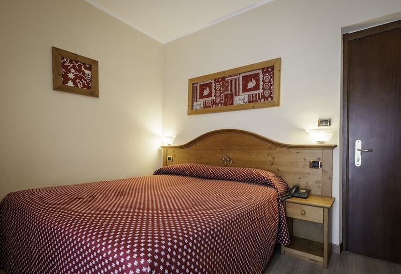 חדר אקונומי, Elena