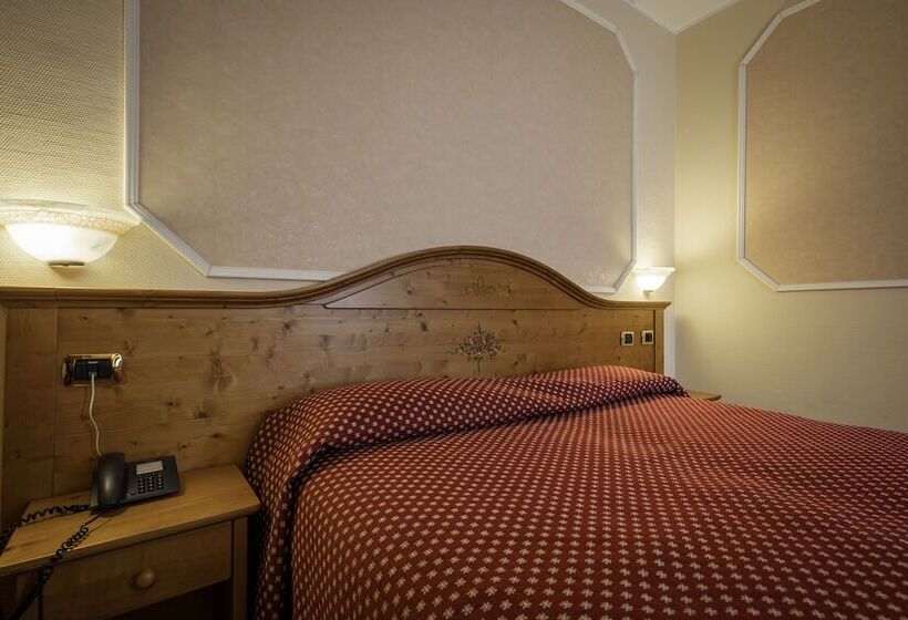 חדר סטנדרט, Elena