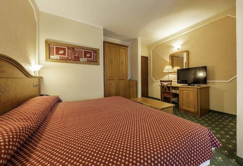 חדר סופריור, Elena