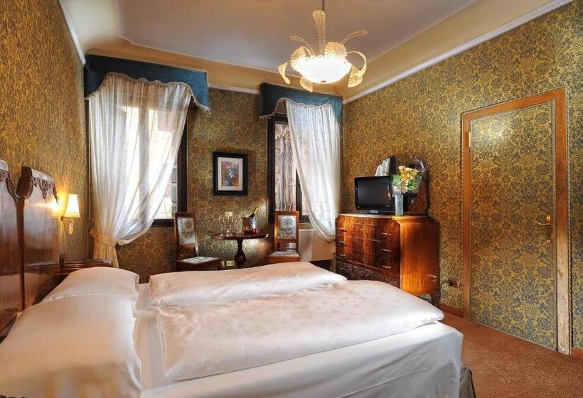 اتاق سوپریور با چشم‌انداز باغ, Flora