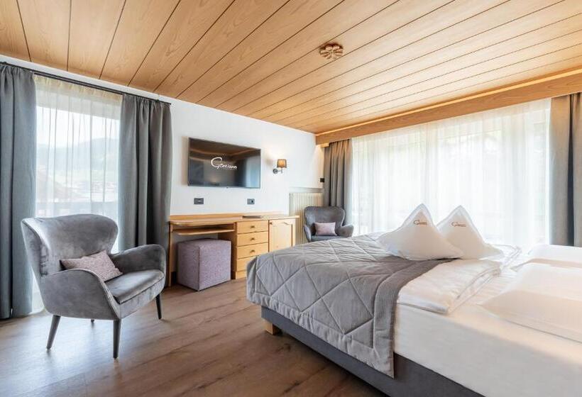 수피리어 룸, Genziana