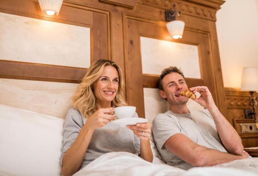 주니어 스위트, Genziana