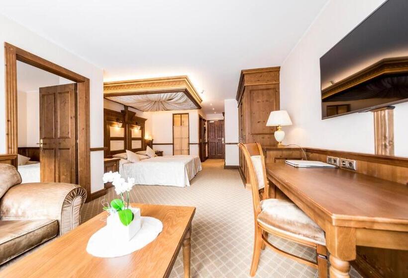 패밀리 룸, Genziana