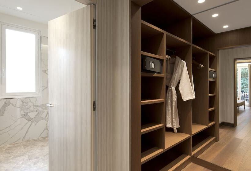 סוויטת ג'וניור עם נוף לפארק, Grand Hotel Miramare