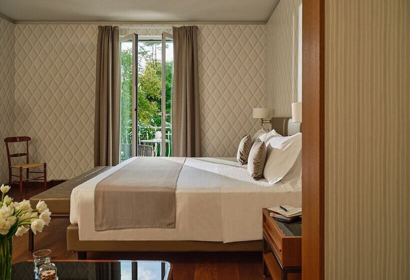 סוויטת ג'וניור עם נוף לפארק, Grand Hotel Miramare