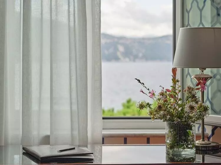 Juniorsviitti Merinäkymä, Grand Hotel Miramare