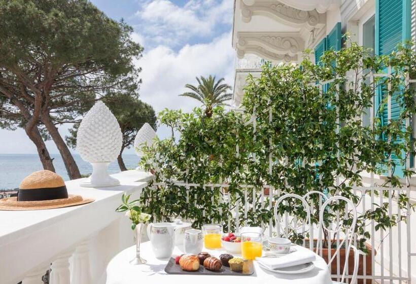 חדר דלוקס עם מרפסת נוף לים, Grand Hotel Miramare