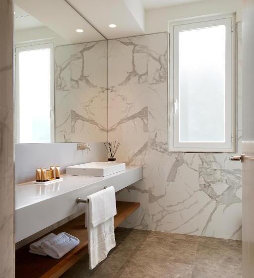 סוויטת ג'וניור עם נוף לפארק, Grand Hotel Miramare