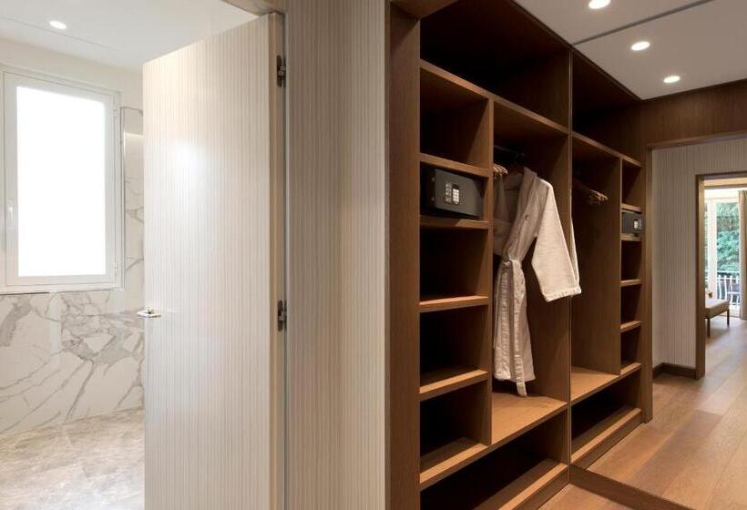 סוויטת ג'וניור עם נוף לפארק, Grand Hotel Miramare