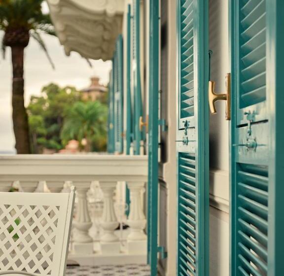 סוויטת דלוקס נוף לים, Grand Hotel Miramare