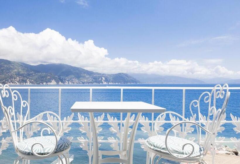 סוויטת דלוקס נוף לים, Grand Hotel Miramare